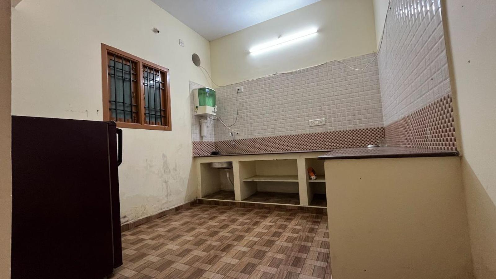 Shri Sai Balavany Residency Puduccseri Kültér fotó